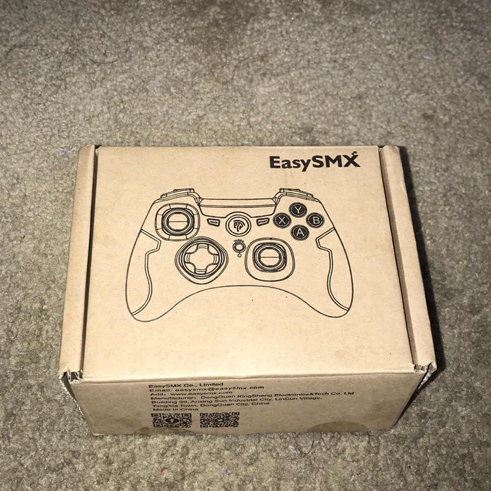 Gaming controller - Picture 2 of 5